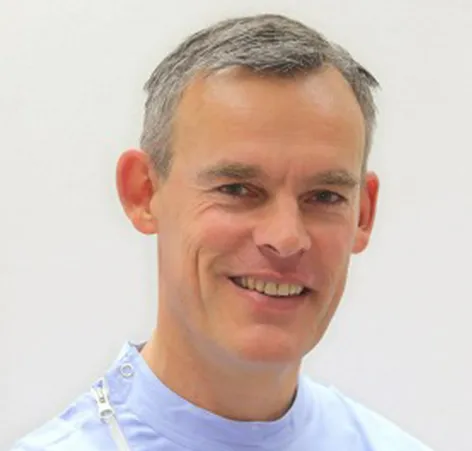 Best Dental Buy Mark Peet van Gils - van Gils & Lie tandartsen